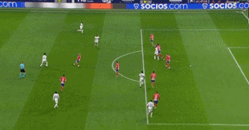 国安球迷跟河南球迷在烧烤店发生冲突，涉事球迷已经被警察带走